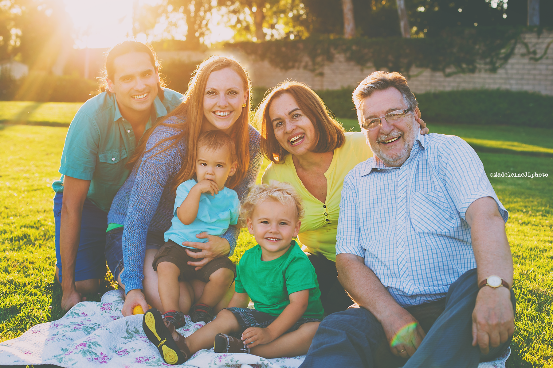 Lake Forest extended family backyard session. Orange County, Southern California, Los Angeles, San Diego family photographer